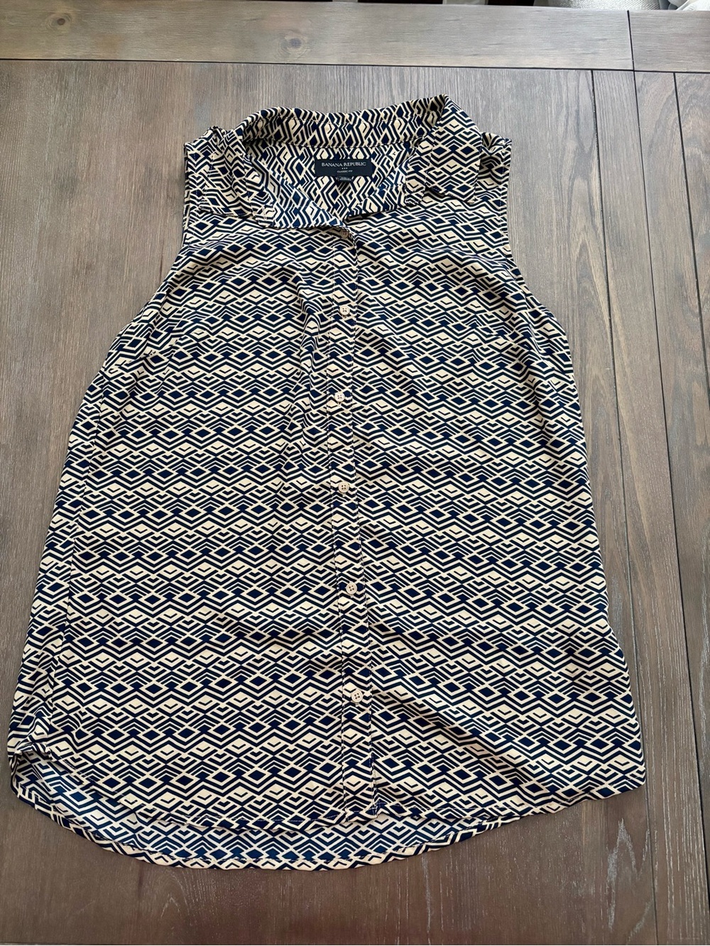 Banana Republic Sleeveless Geometric Print Top